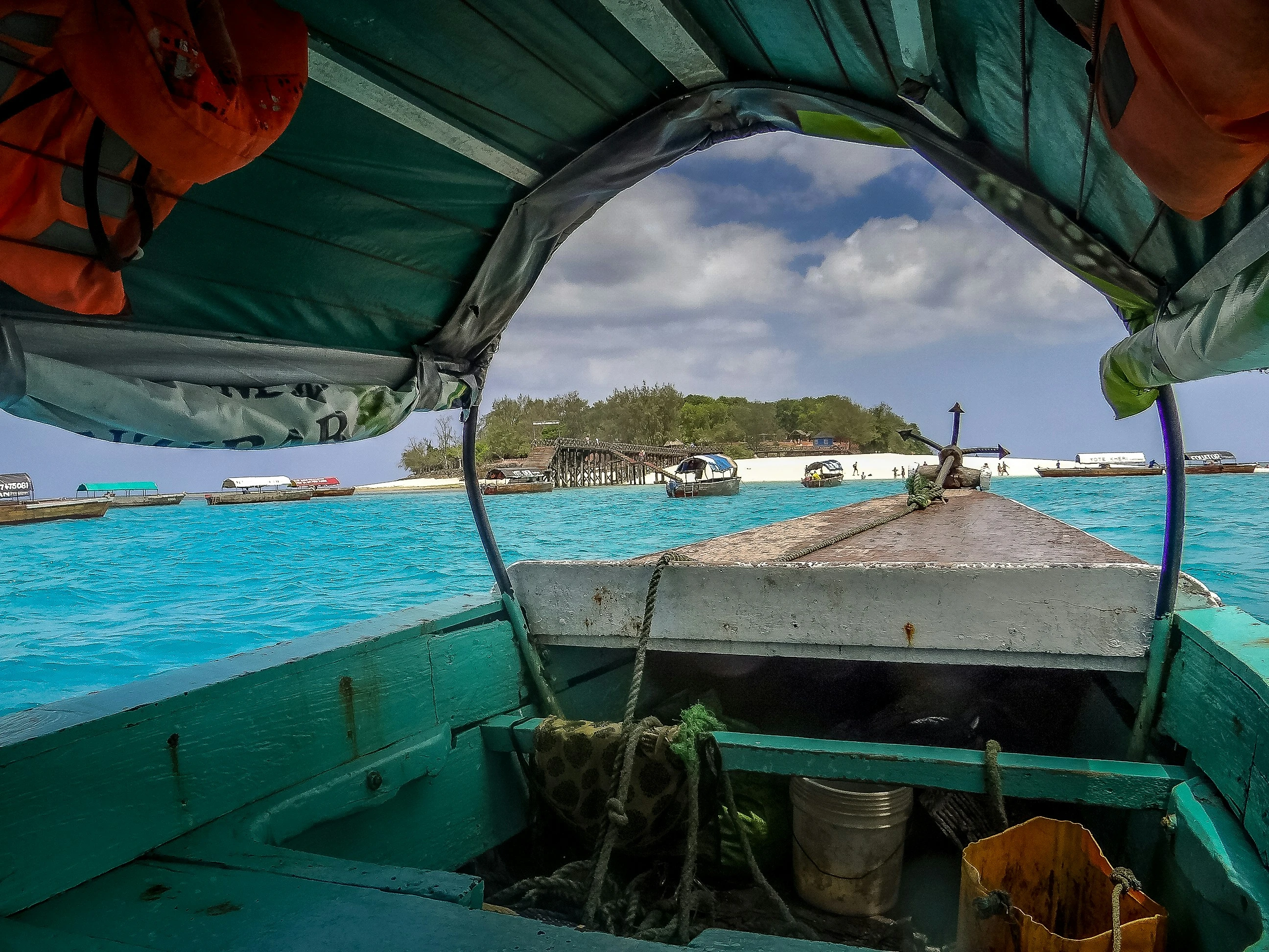 Snorkelling, diving and dhow sailing